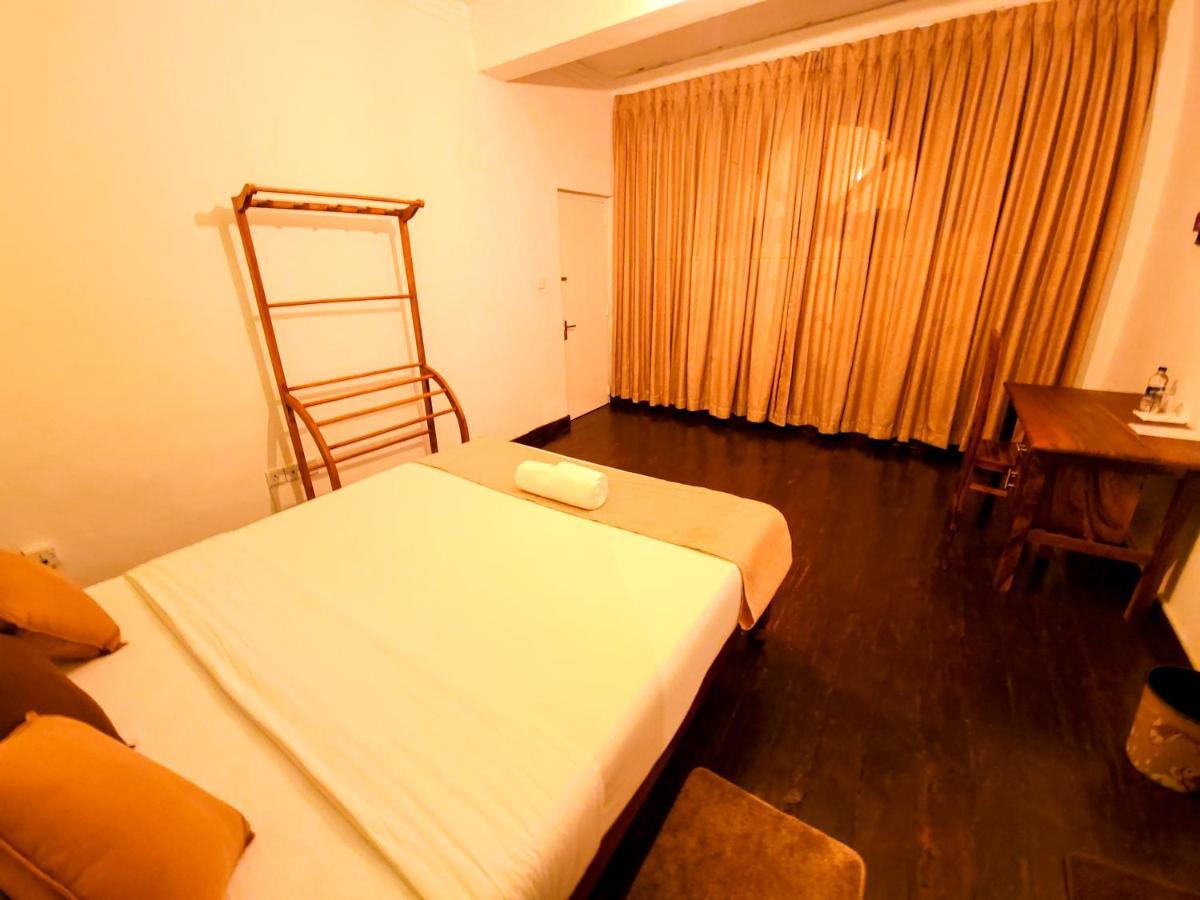 Notre Dame D'Arcadia Hotel Nuwara Eliya Ngoại thất bức ảnh